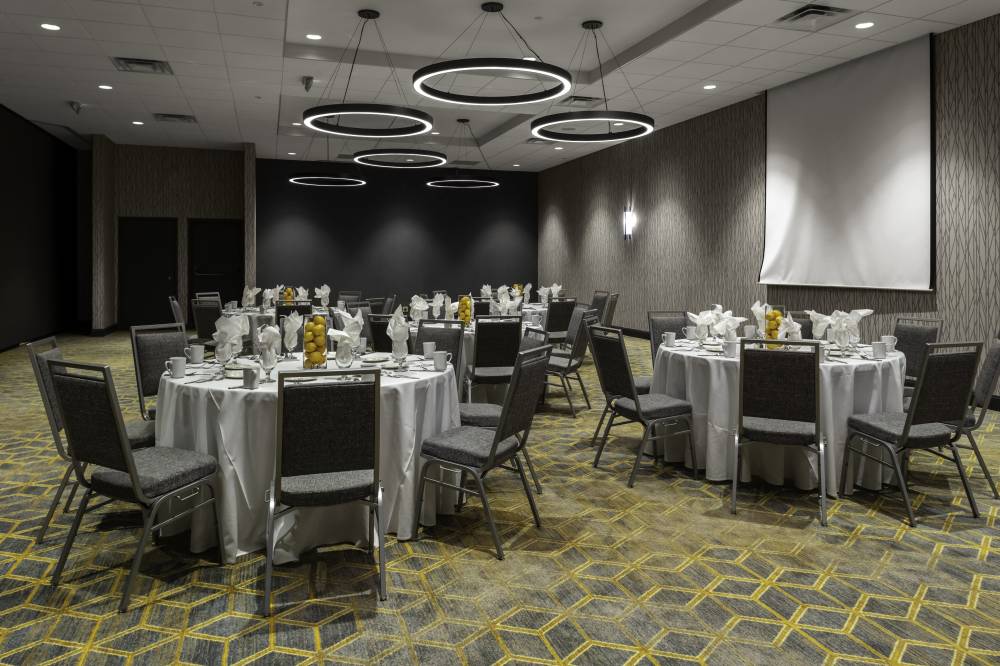 Holiday Inn Dedham Conf Center 10