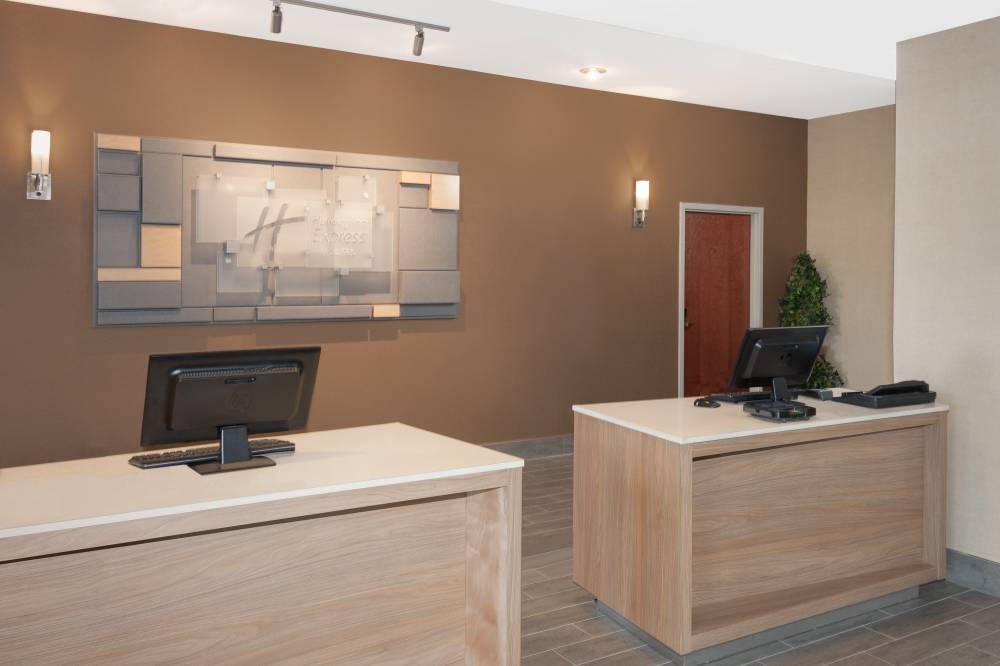 Holiday Inn Ex Stes Brookville 4