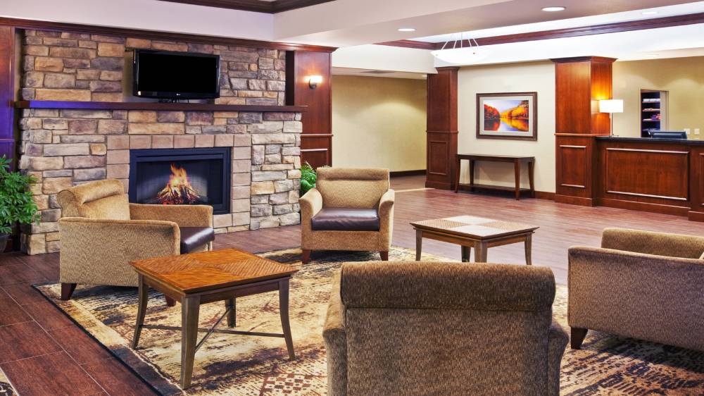 Holiday Inn Exp And Ste Sw 6
