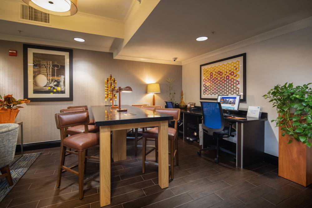 Holiday Inn Exp Castro Valley 4
