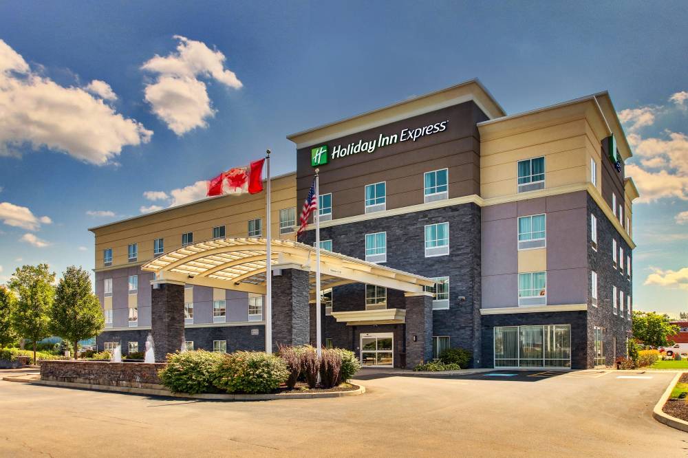 Holiday Inn Exp Cheektowaga Ne 4