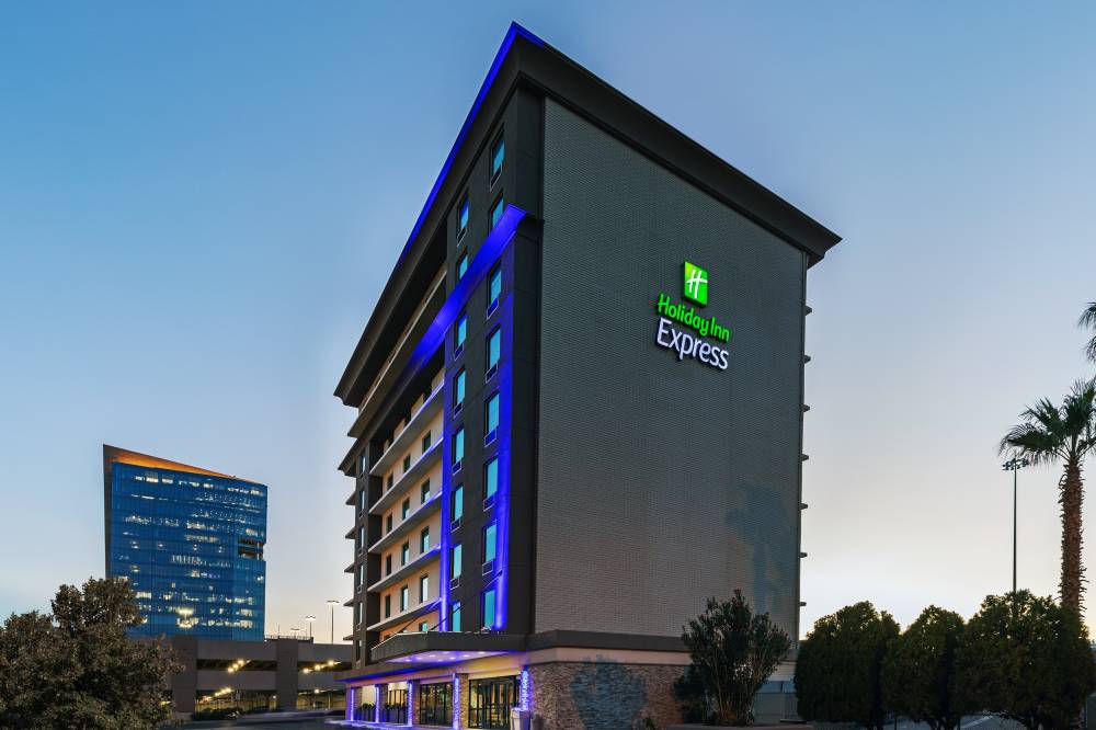 Holiday Inn Exp Downtown 10