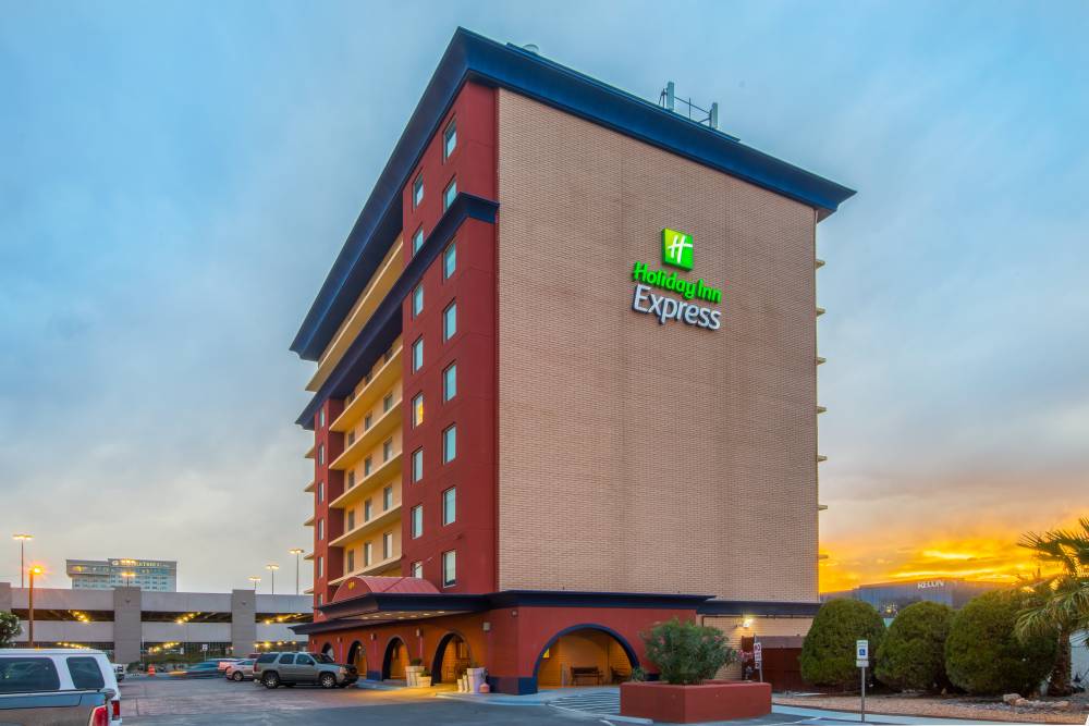 Holiday Inn Exp Downtown 4