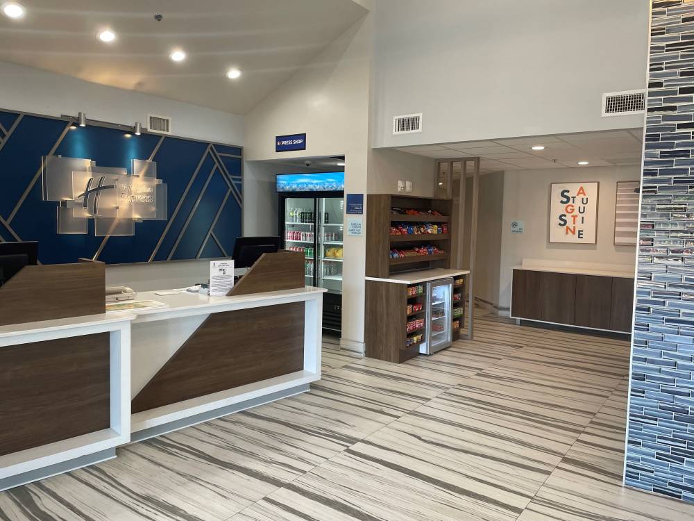 Holiday Inn Exp Dtwn Historic 2