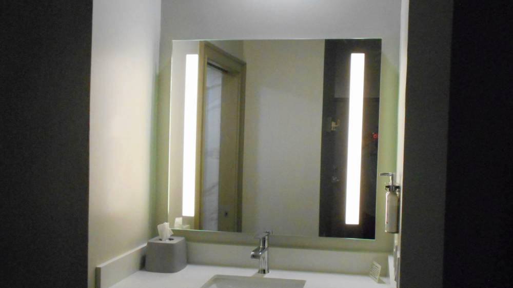 Holiday Inn Exp Dtwn Historic 7