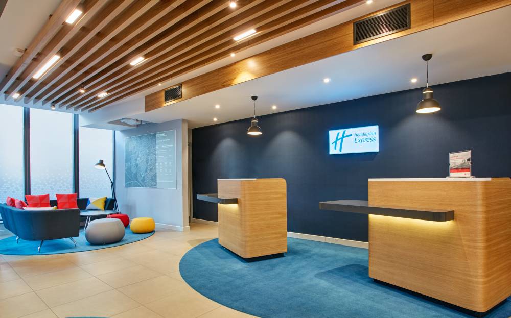 Holiday Inn Exp Ealing By Ihg 2