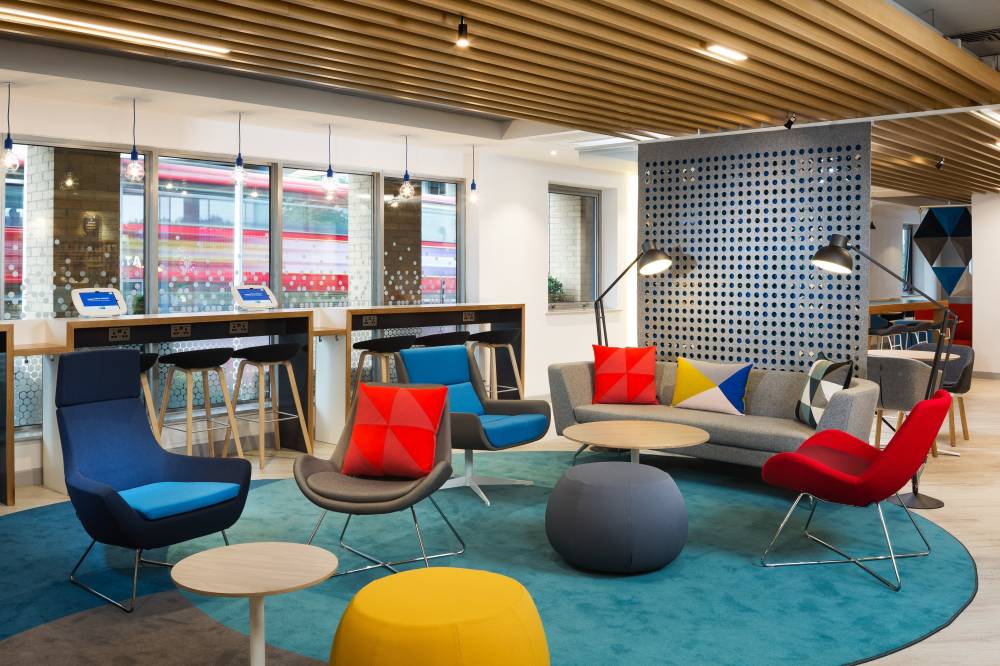 Holiday Inn Exp Ealing By Ihg 3