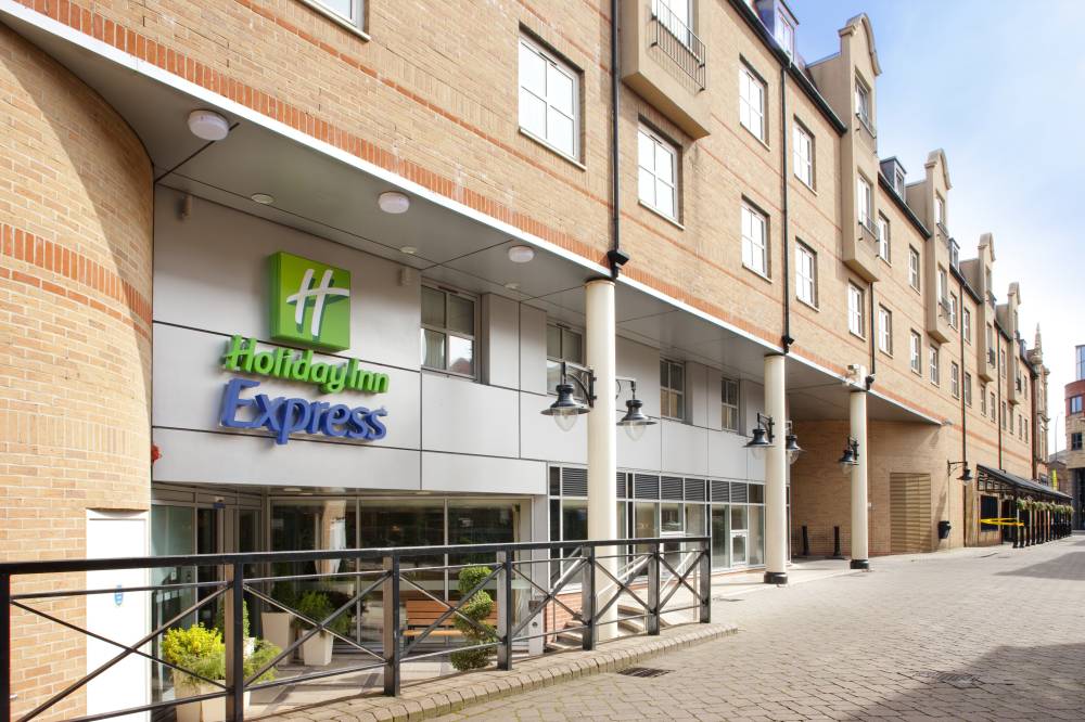 Holiday Inn Exp Hammersmith By Ihg 5