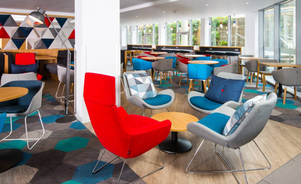 Holiday Inn Exp Hammersmith By Ihg 3