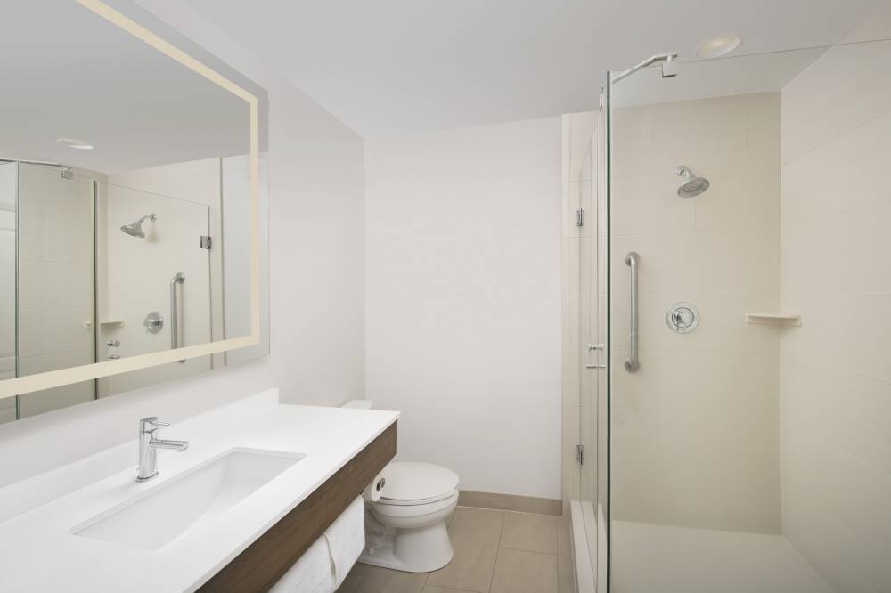 Holiday Inn Exp Jacksonville 4