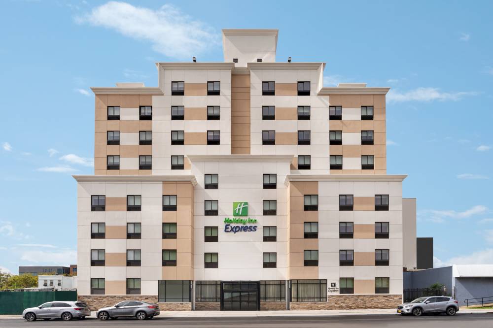 Holiday Inn Exp Jfk Airtrain 4