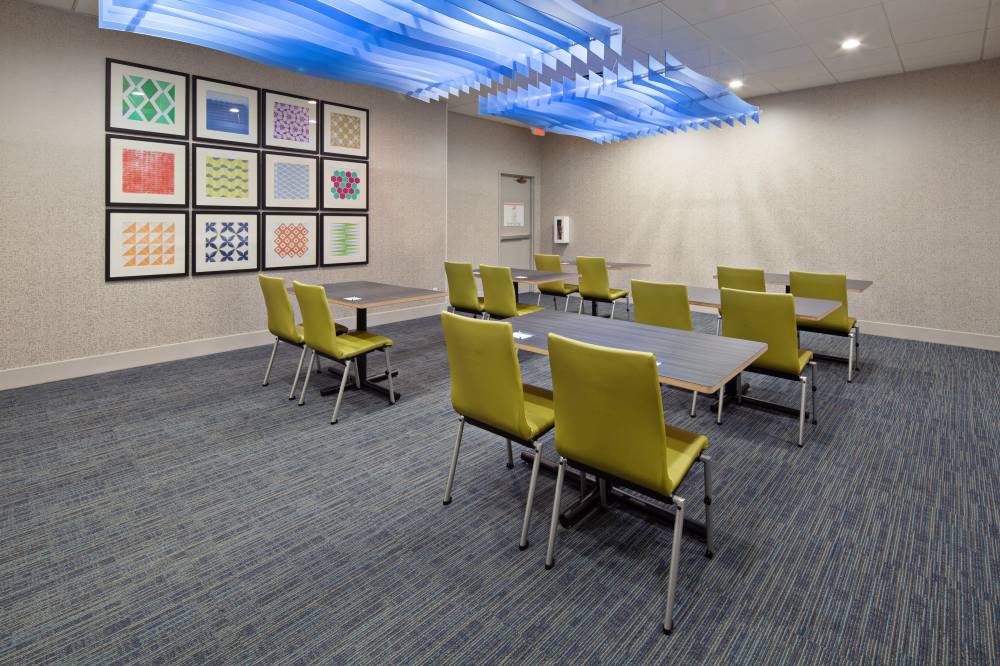Holiday Inn Exp Lax Airport 5