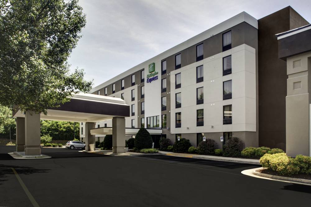 Holiday Inn Exp Mechanicsville 4