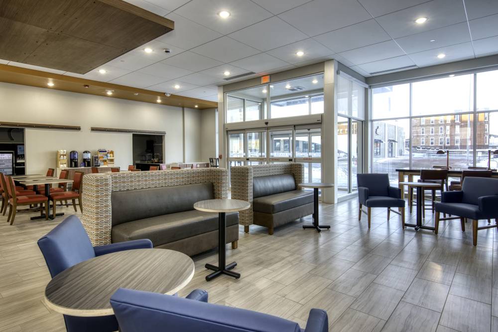 Holiday Inn Exp Omaha Dtown - Old Market 12