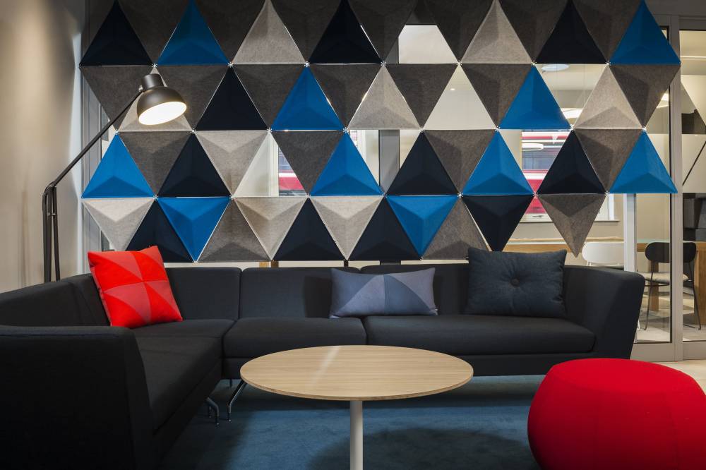 Holiday Inn Exp Park Royal By Ihg 5