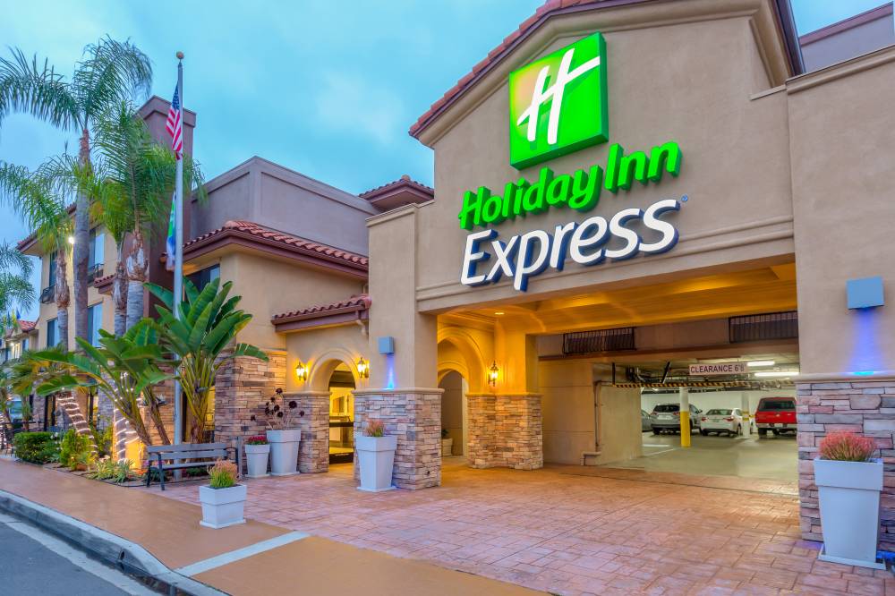 Holiday Inn Exp Seaworld Area 6