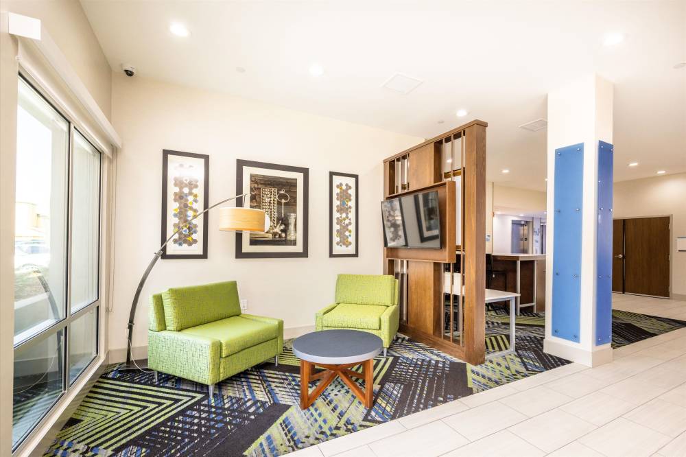 Holiday Inn Exp Sites Silicon Valley 8