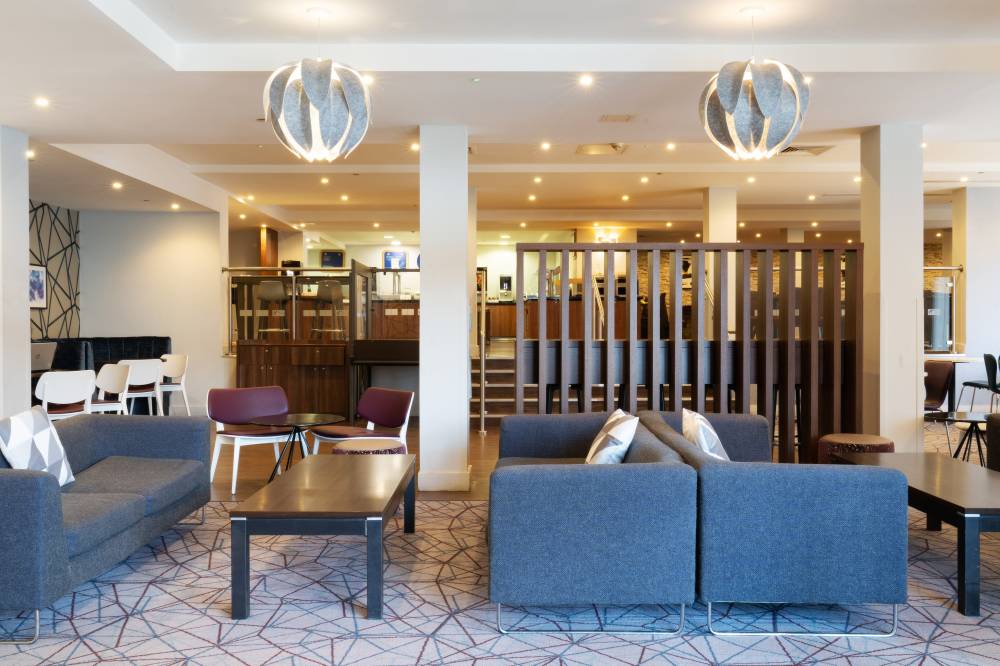 Holiday Inn Exp Snow Hill 10