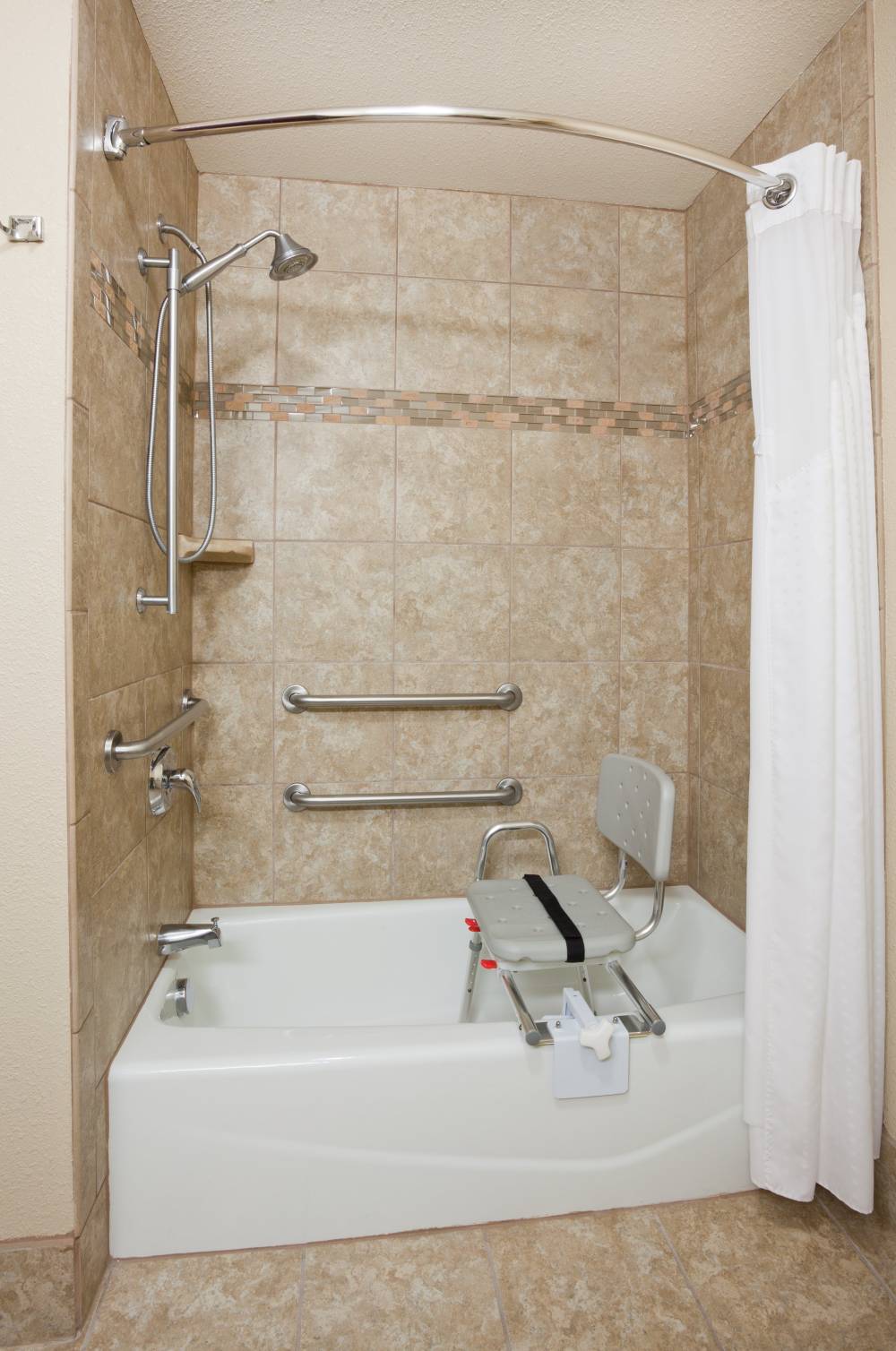 Holiday Inn Exp Stes Aberdeen 6