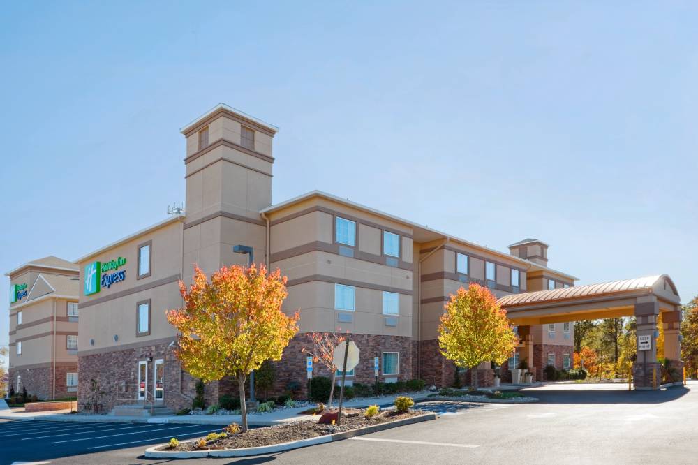 Holiday Inn Exp Stes Absecon 6