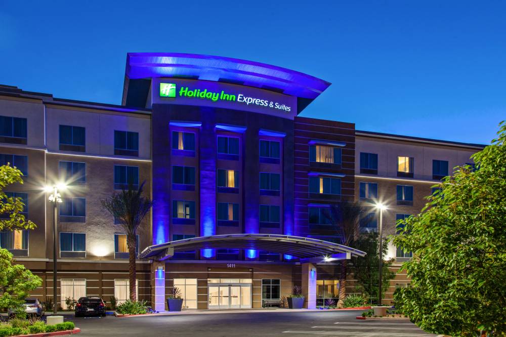 Holiday Inn Exp Stes Anaheim Re 9