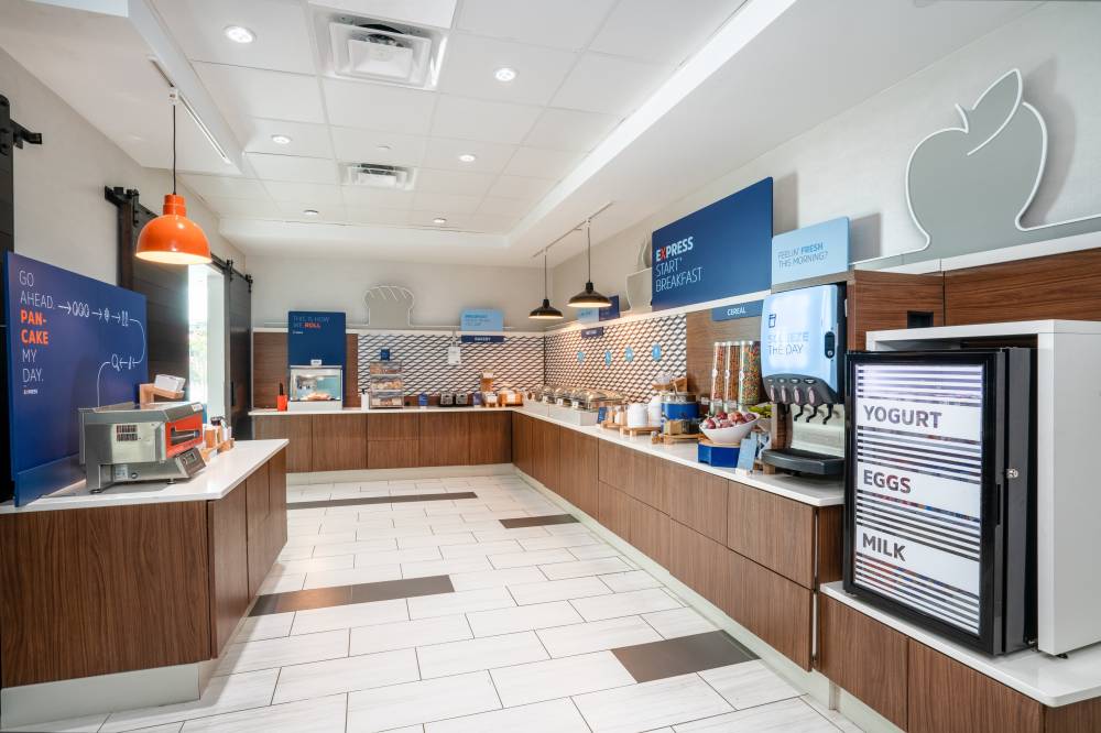 Holiday Inn Exp & Stes Arpt Ne-hapeville 9