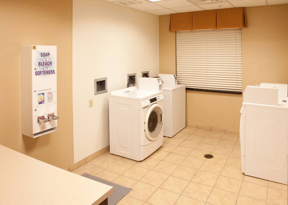 Holiday Inn Exp Stes Bixby 5