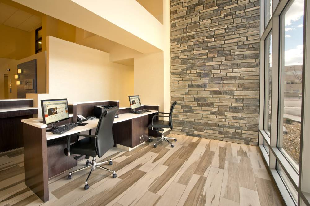 Take Advantage of our 24 Hour Business Center.