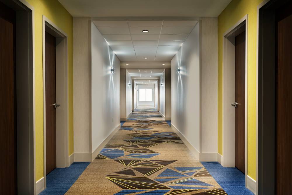 Holiday Inn Exp Stes Chatham Pkwy 7