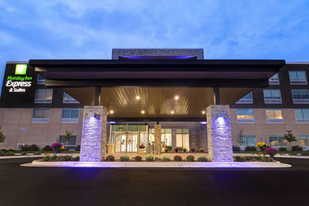 Holiday Inn Exp Stes Dearborn By Ihg 5