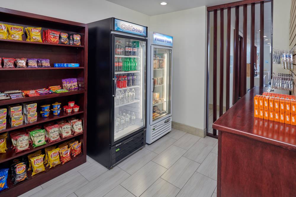 Holiday Inn Exp Stes East 10