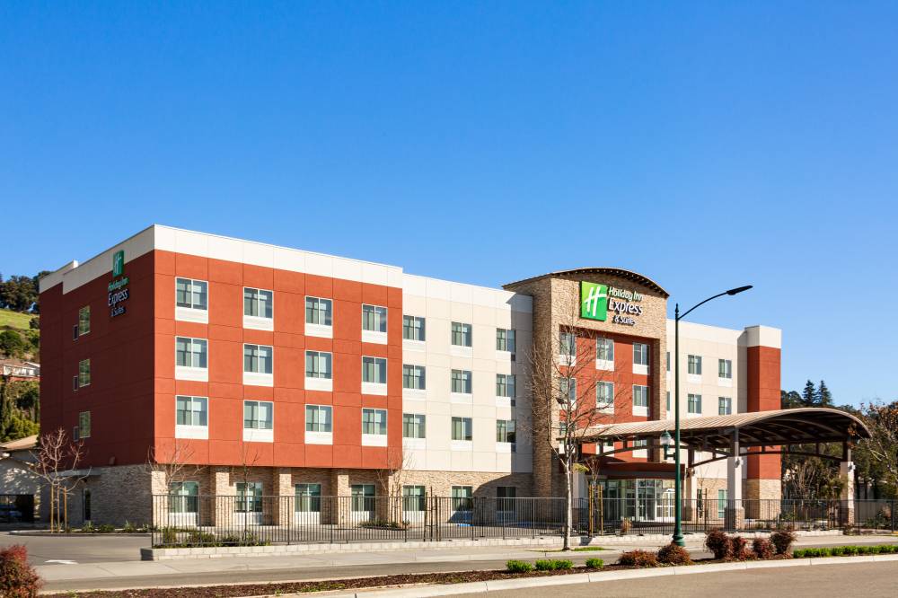 Holiday Inn Exp Stes Hayward By Ihg 8