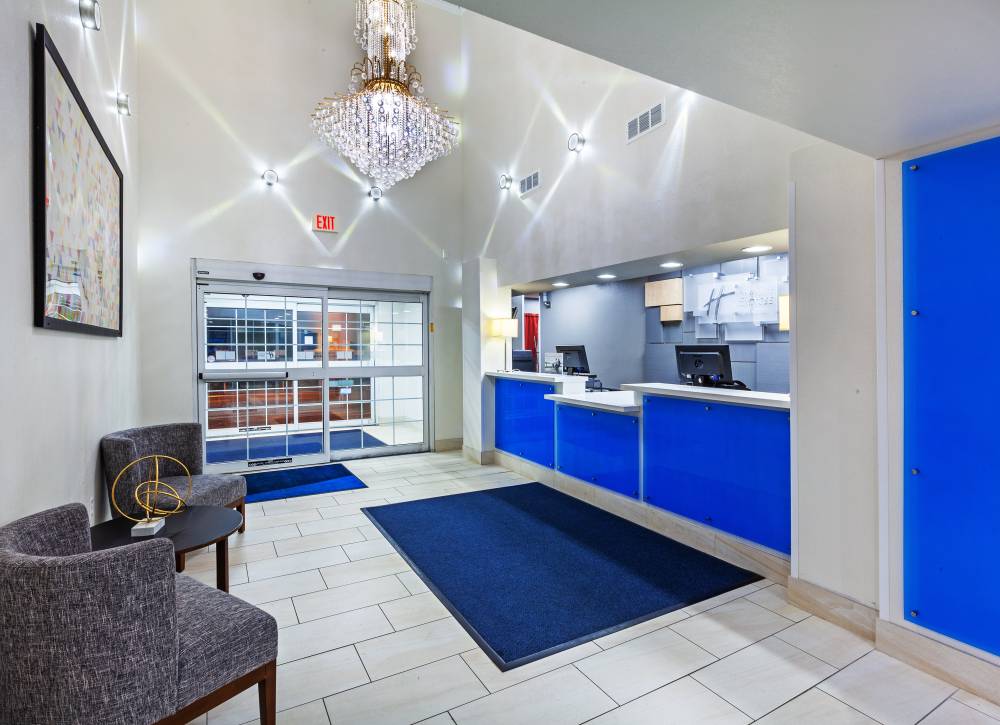 Holiday Inn Exp Stes Jenks 4