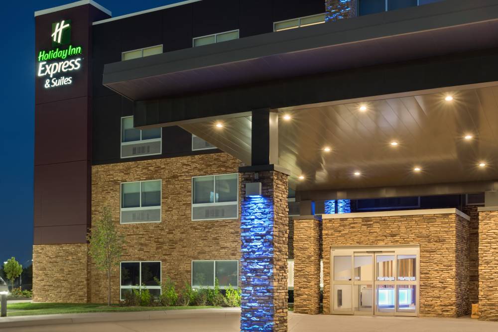Holiday Inn Exp Stes Jordan West 5