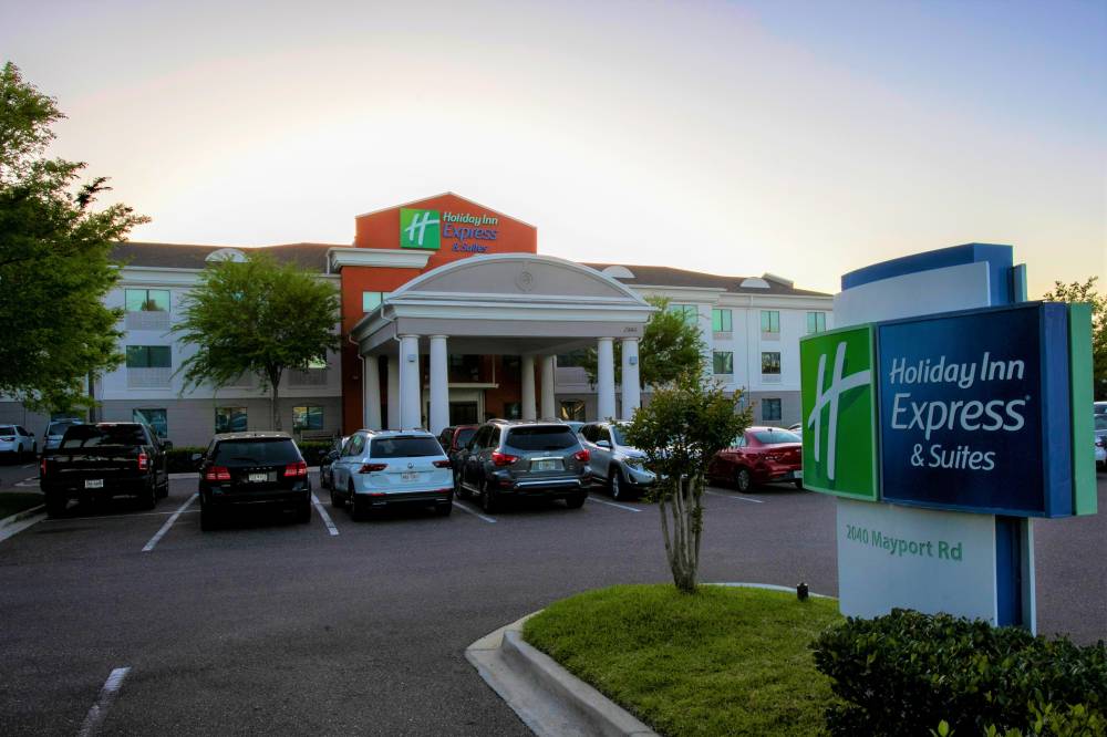 Holiday Inn Exp Stes Mayport 5
