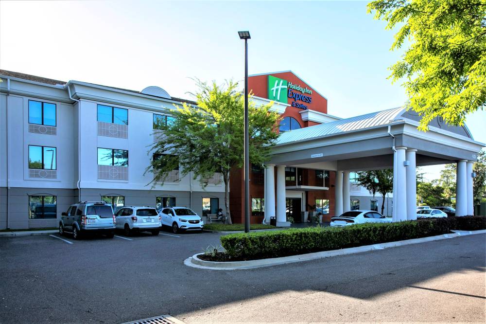 Holiday Inn Exp Stes Mayport 4