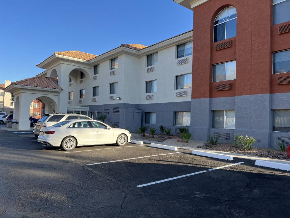 Holiday Inn Exp Stes Mesa West 2