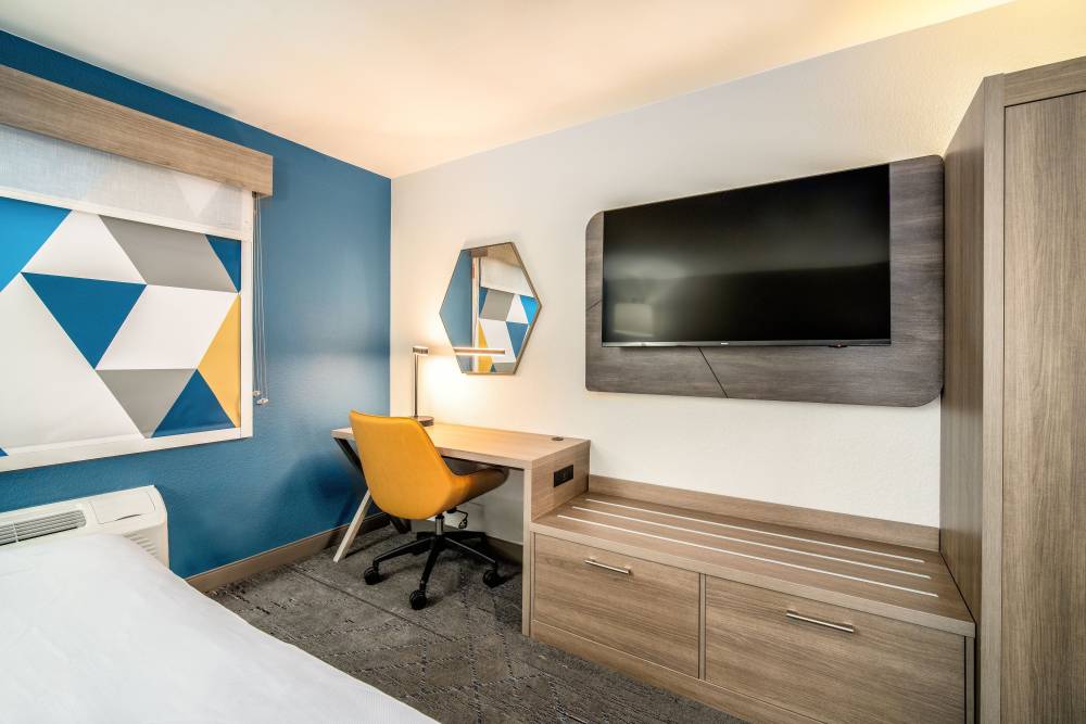Holiday Inn Exp Stes Mesa West 9