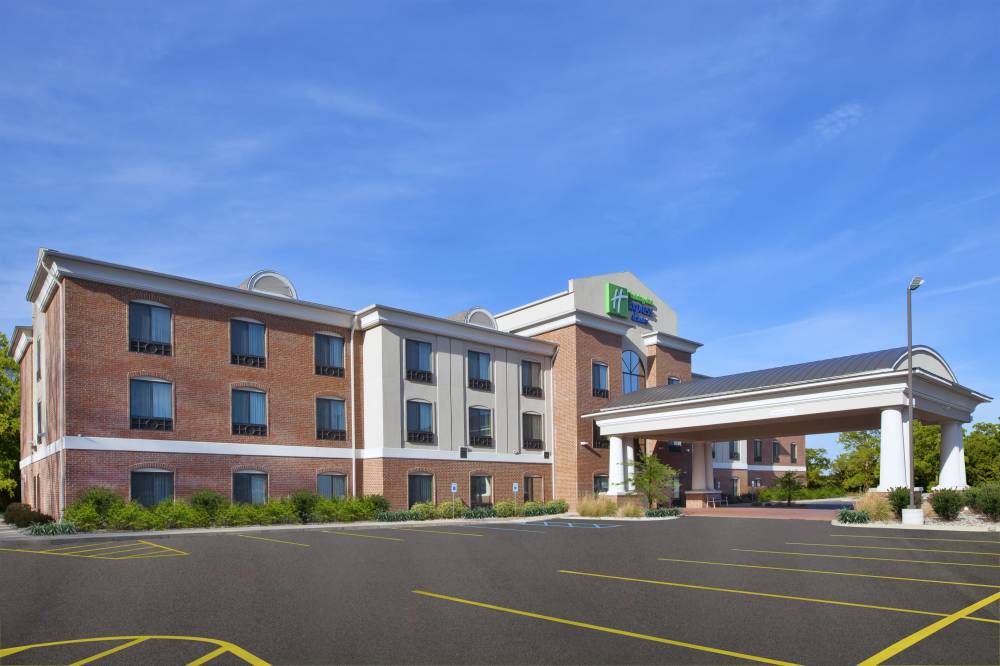Holiday Inn Exp Stes Niles 6