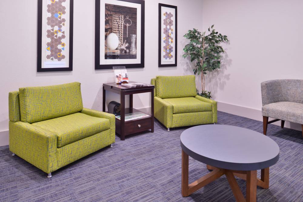 Holiday Inn Exp Stes Nw Medica 8