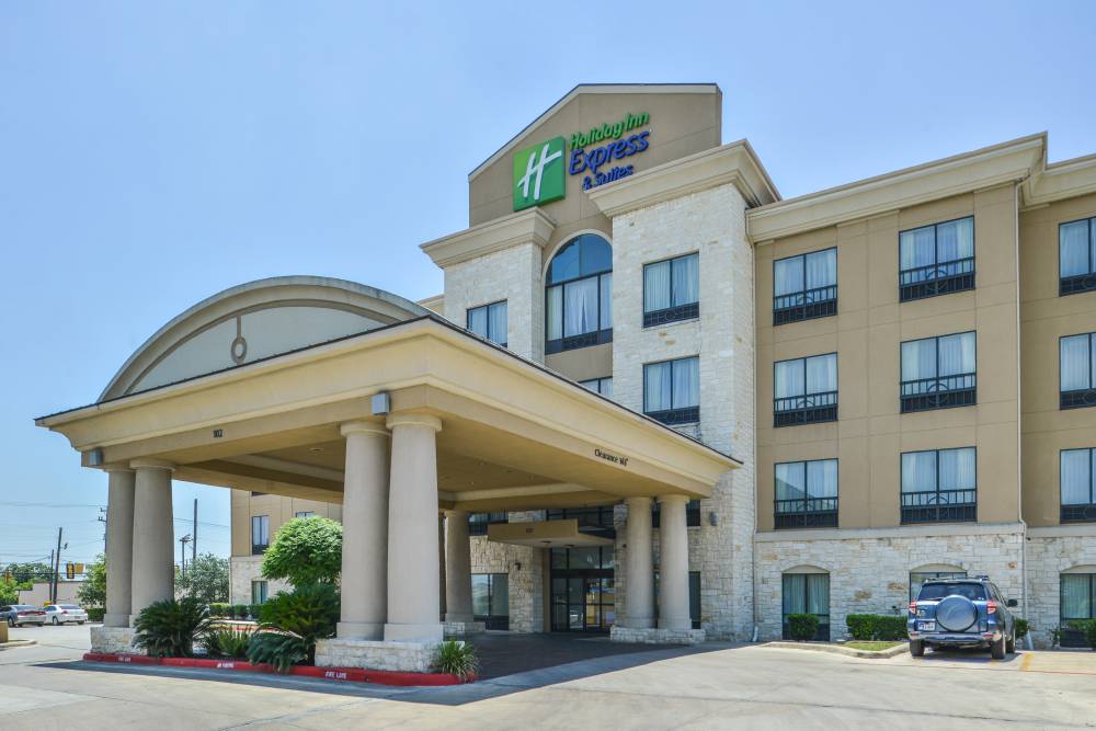 Holiday Inn Exp Stes Nw Medica 5