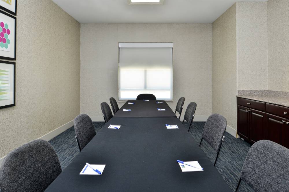 Holiday Inn Exp Stes Nw Medica 7