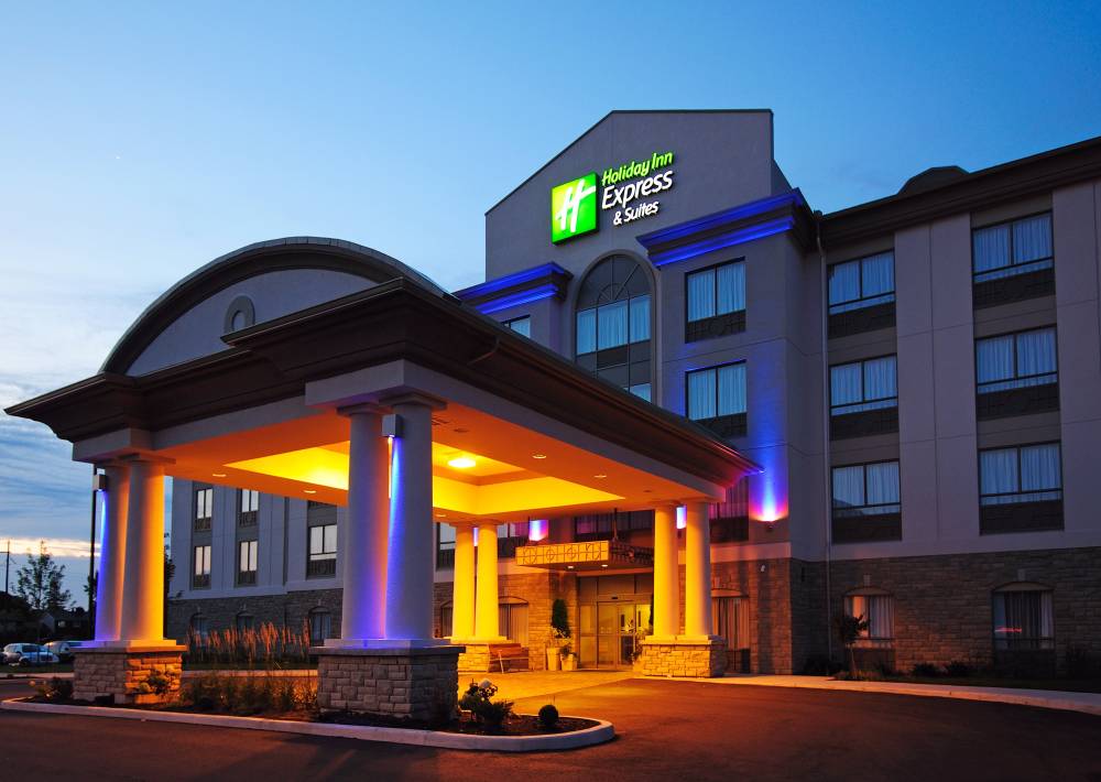 Holiday Inn Exp Stes Ottawa S 2