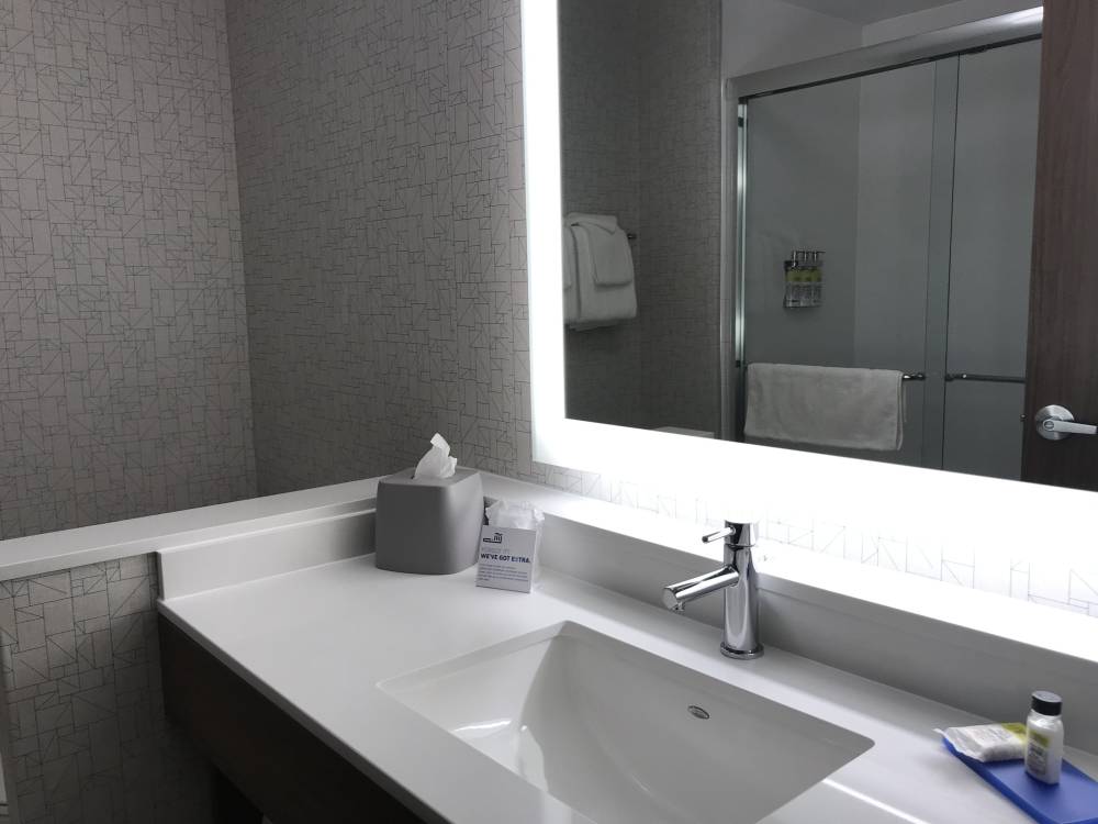 Holiday Inn Exp Stes Phoenix Aprt North 7