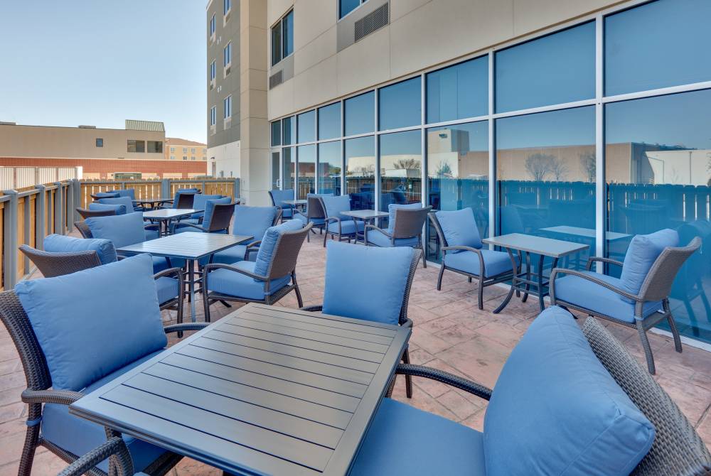 Holiday Inn Exp Stes Plano East 2