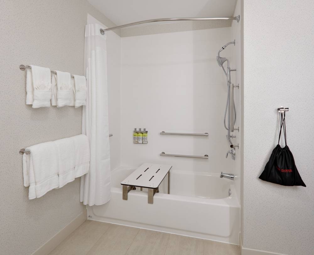 Holiday Inn Exp Stes Plano East 6