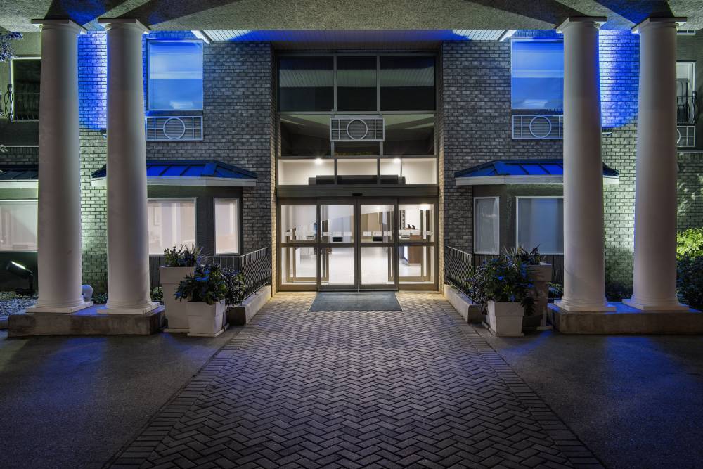 Holiday Inn Exp Stes Saskatoon Ctr 10
