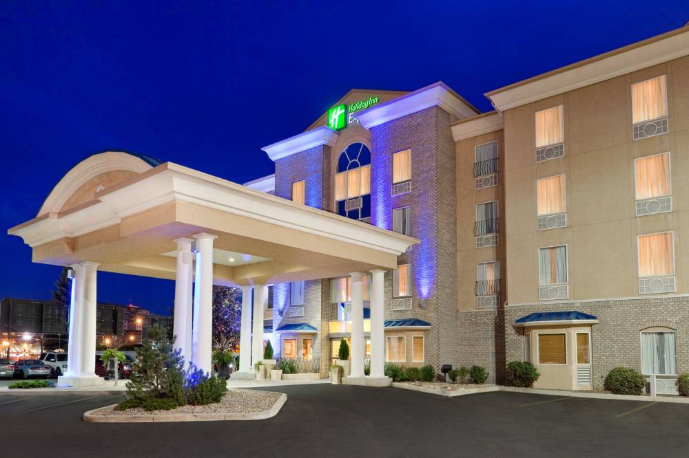 Holiday Inn Exp Stes Saskatoon Ctr 9