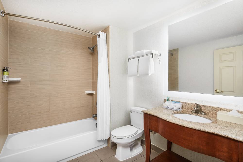 Holiday Inn Exp Stes Se Med Ctr 6