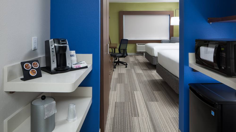 Holiday Inn Exp Stes Sea World 10